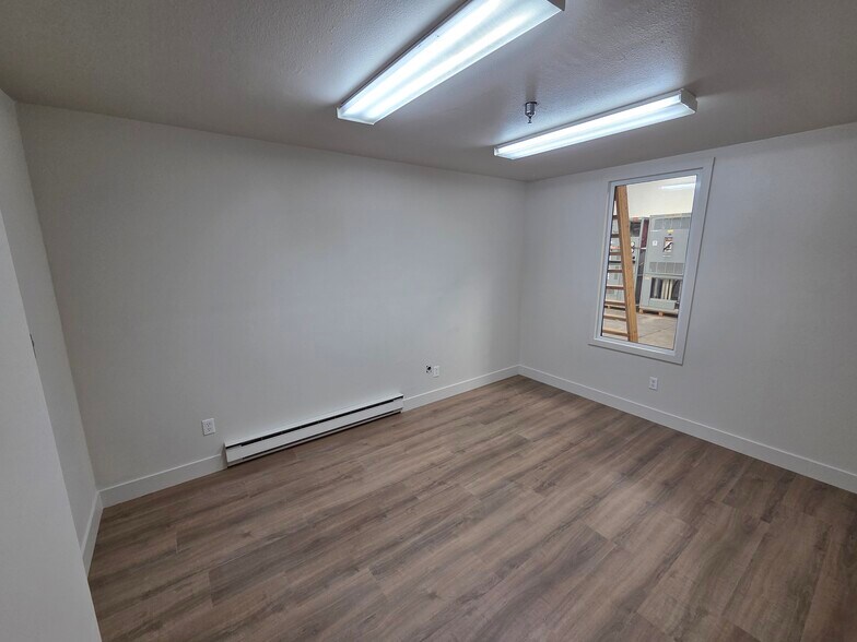 More Photos Of 6709-6719 W 58th Pl, Arvada Warehouse For Lease