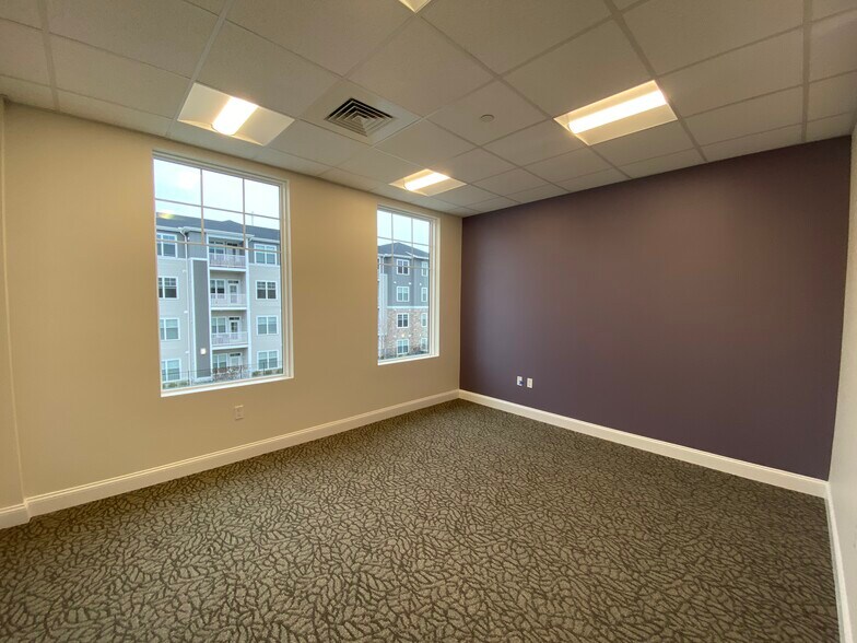More Photos Of 1274 Osgood St, North Andover Office For Lease