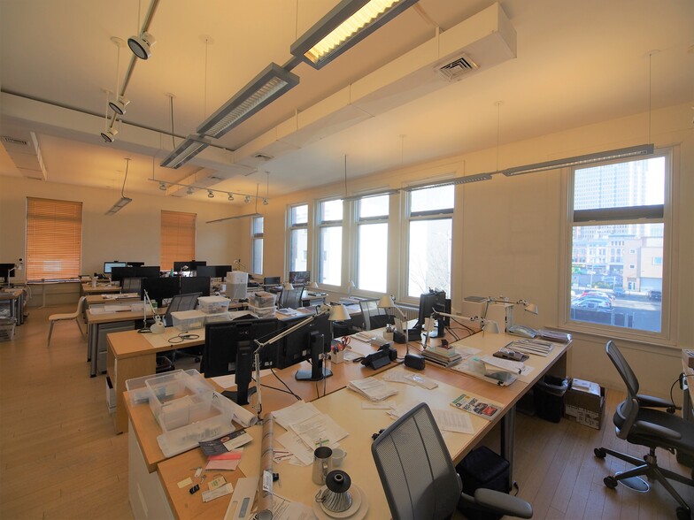 More Photos Of 100 Crown St, New Haven Office For Lease