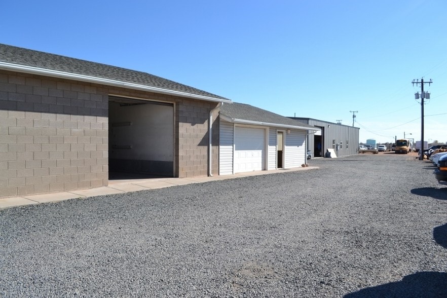 More Photos Of 405 W Vista Dr, Holbrook Service For Sale