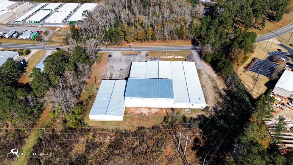 More Photos Of 210 E Lukken Industrial Dr, Lagrange Warehouse For Lease