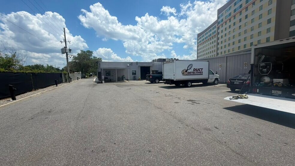 More Photos Of 5925 Precision Dr, Orlando Warehouse For Lease