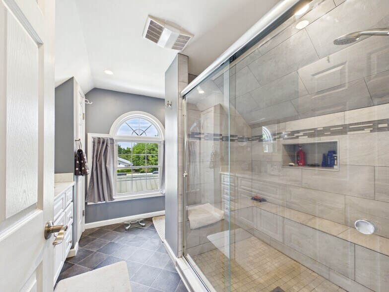 More Photos Of 26285 Broadkill Rd, Milton Hotel For Sale