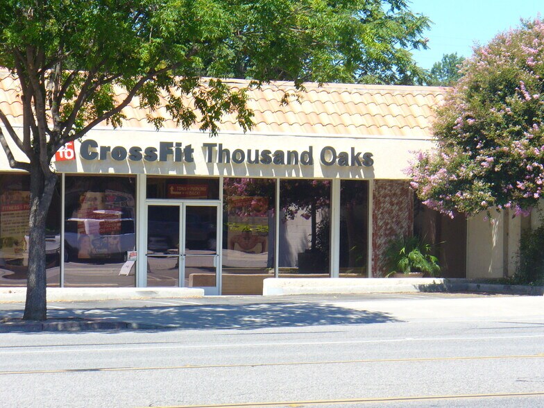 Primary Photo Of 757-763 E Thousand Oaks Blvd, Thousand Oaks Freestanding For Lease