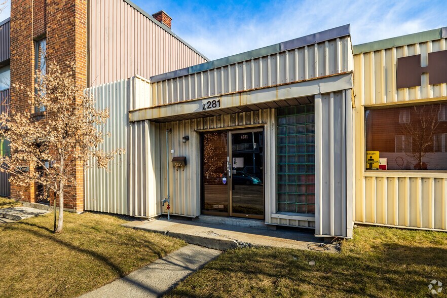 More Photos Of 4281 St D'iberville, Montréal Warehouse For Sale