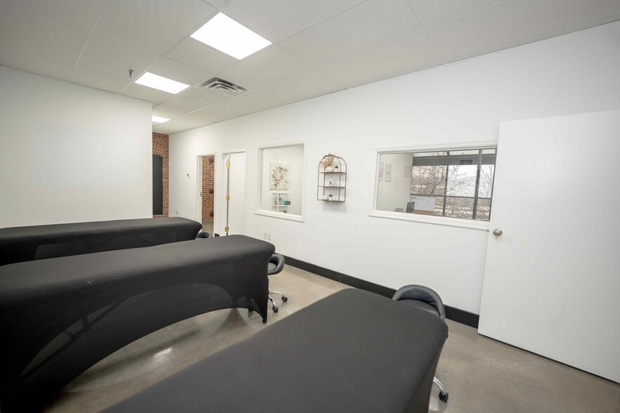 More Photos Of 8 John Walsh Blvd, Peekskill Office For Lease