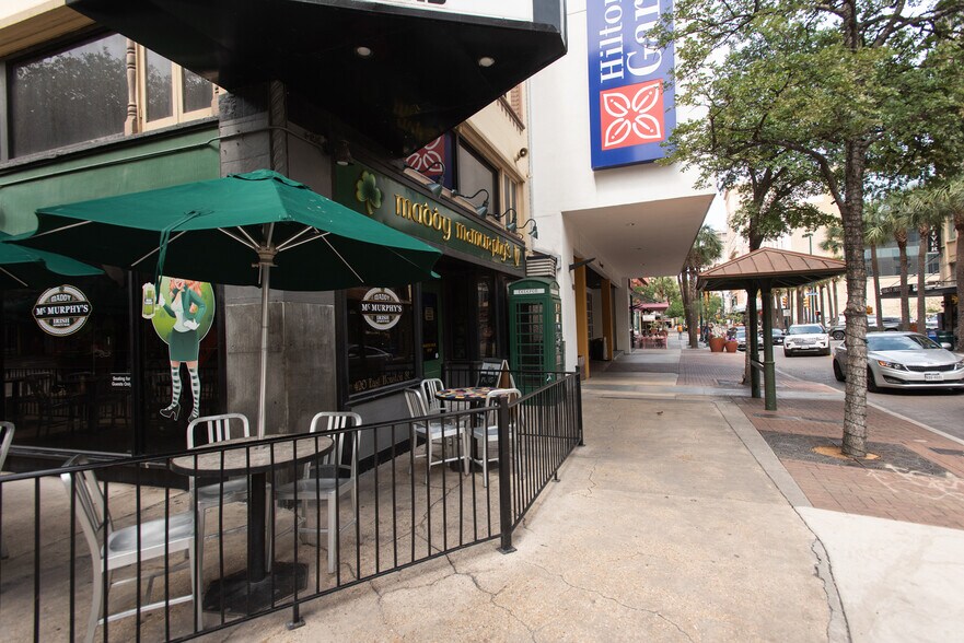 More Photos Of 420 E Houston St, San Antonio Storefront Retail Office For Lease