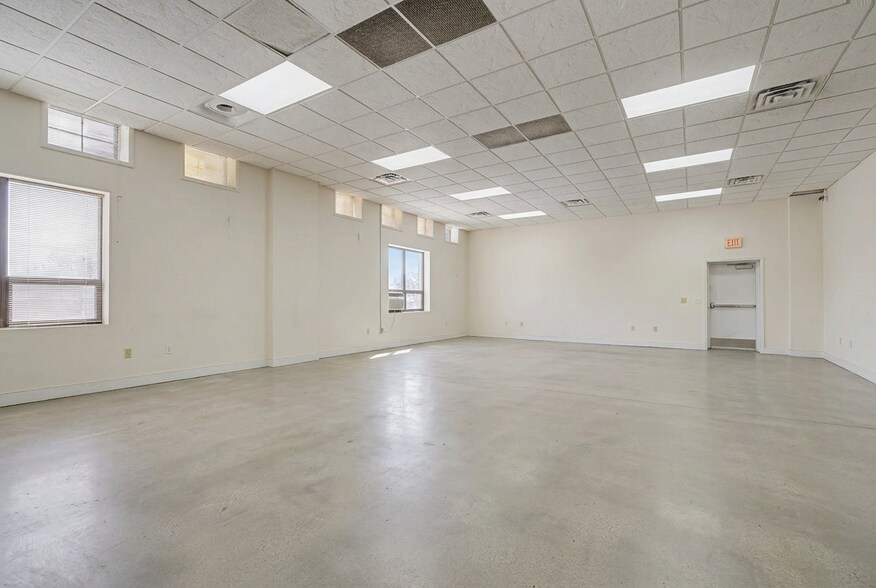 More Photos Of 688 Route 17K, Montgomery Warehouse For Lease