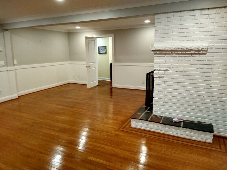 More Photos Of 2025 Rt-71, Spring Lake Office For Lease