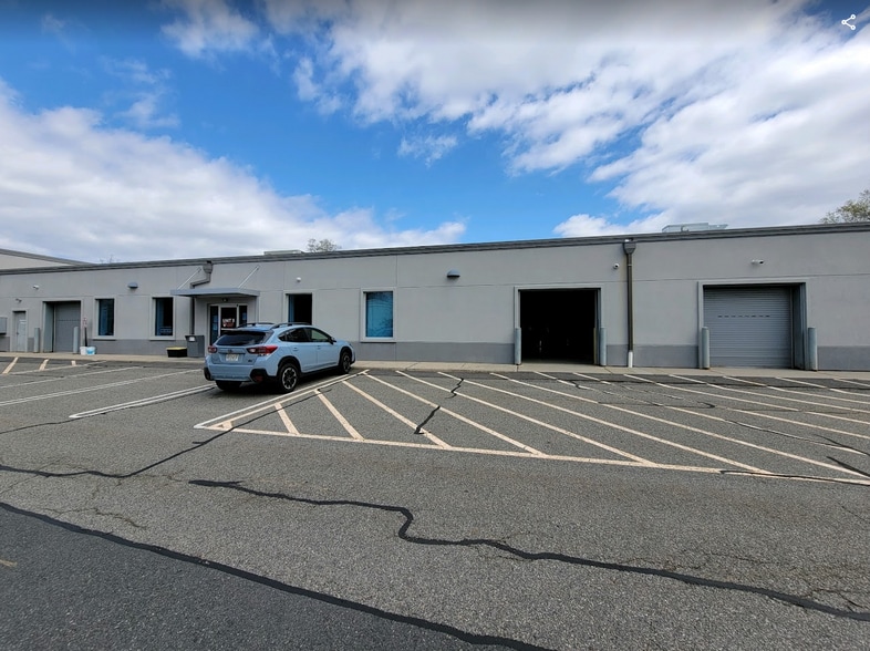 More Photos Of 58-60 S Jefferson Rd, Whippany Warehouse For Lease