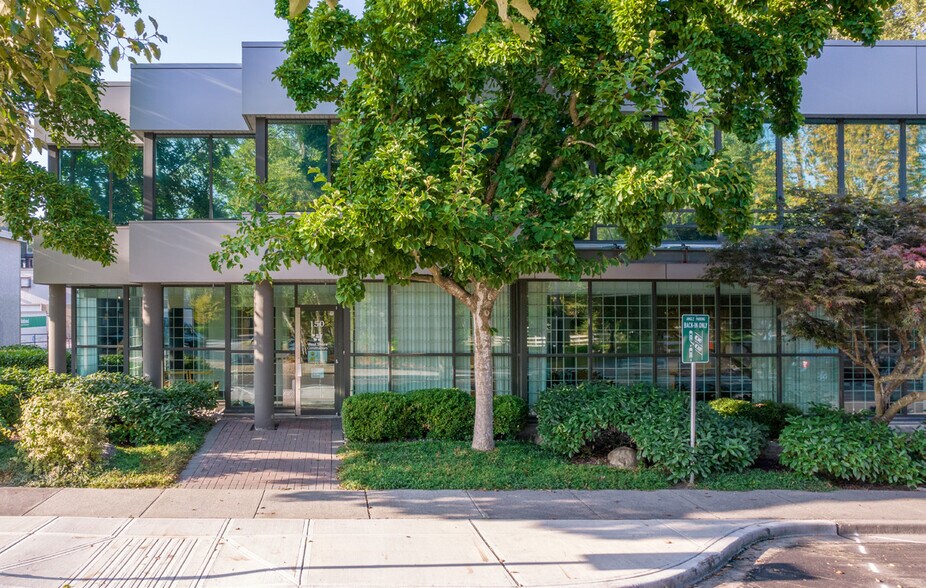 More Photos Of 1000 Roosevelt Cres, North Vancouver District Office For Sale