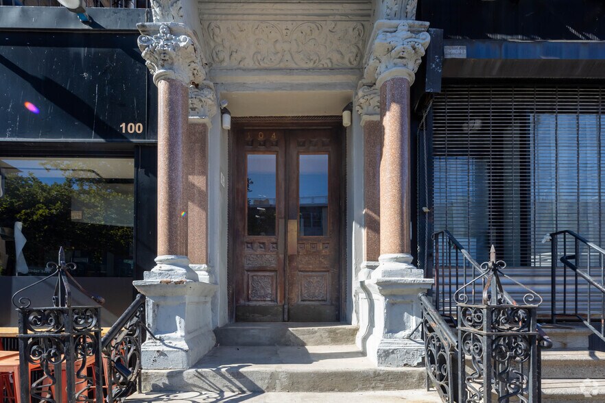 More Photos Of 104 W 83rd St, New York Apartments For Lease