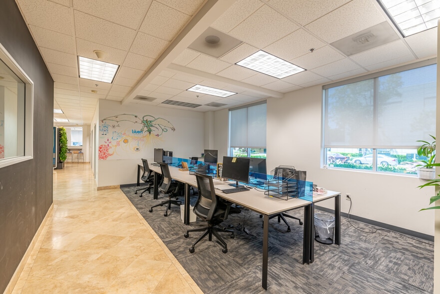 More Photos Of 18 Bunsen, Irvine Research And Development For Lease