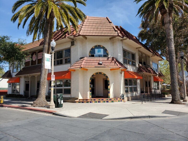 Primary Photo Of 900 Embarcadero del Mar, Goleta Restaurant For Lease