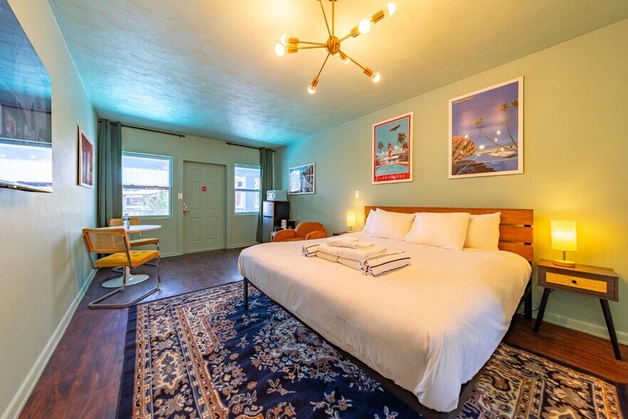 More Photos Of 333 Hamden Dr, Clearwater Beach Hotel For Sale