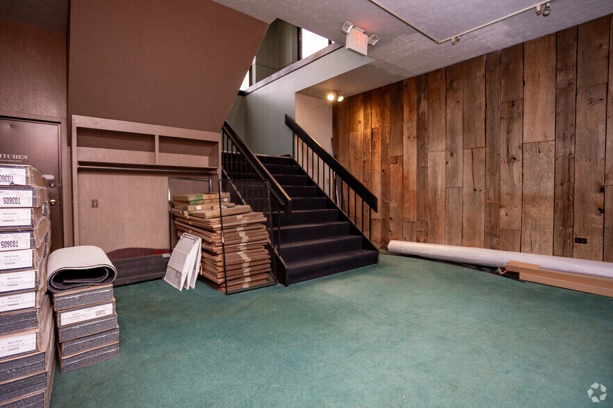 More Photos Of 1200 Chambers Rd, Columbus Office For Lease