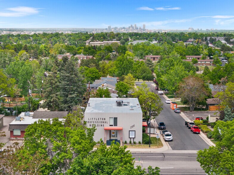 More Photos Of 709 W Littleton Blvd, Littleton Office For Sale