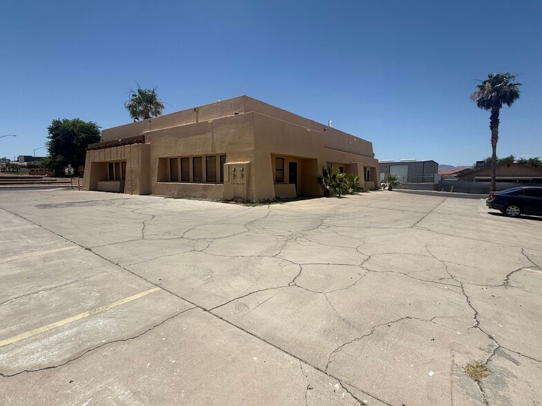More Photos Of 1967 S Highway 95, Bullhead City Freestanding For Sale