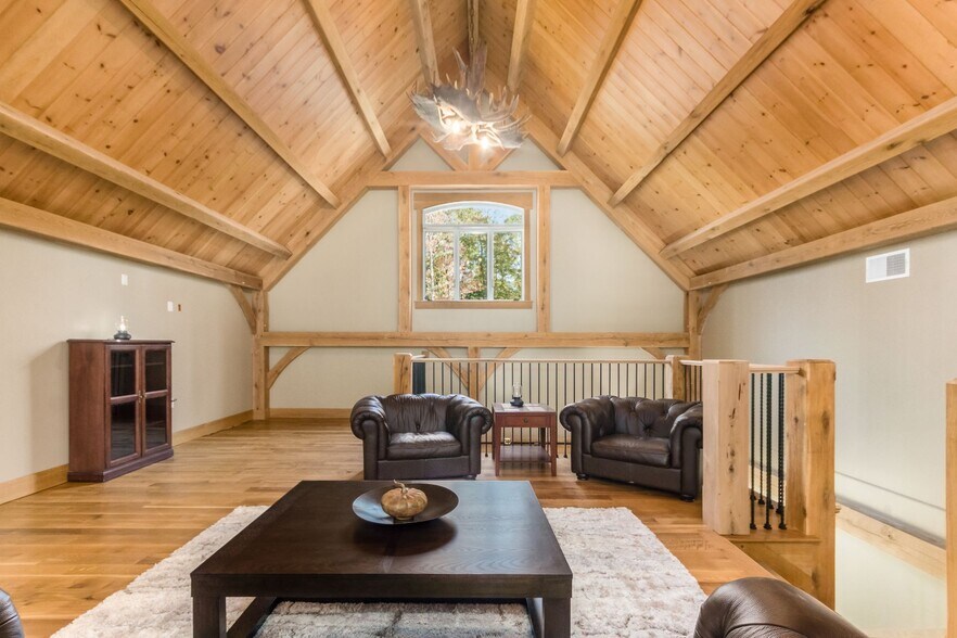 More Photos Of 16012 OH-678, Rockbridge Lodge Meeting Hall For Sale