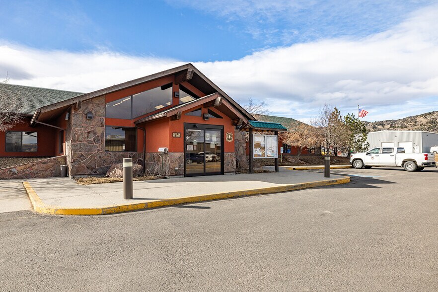 More Photos Of 1820 Meadowlark ln, Butte Office For Sale