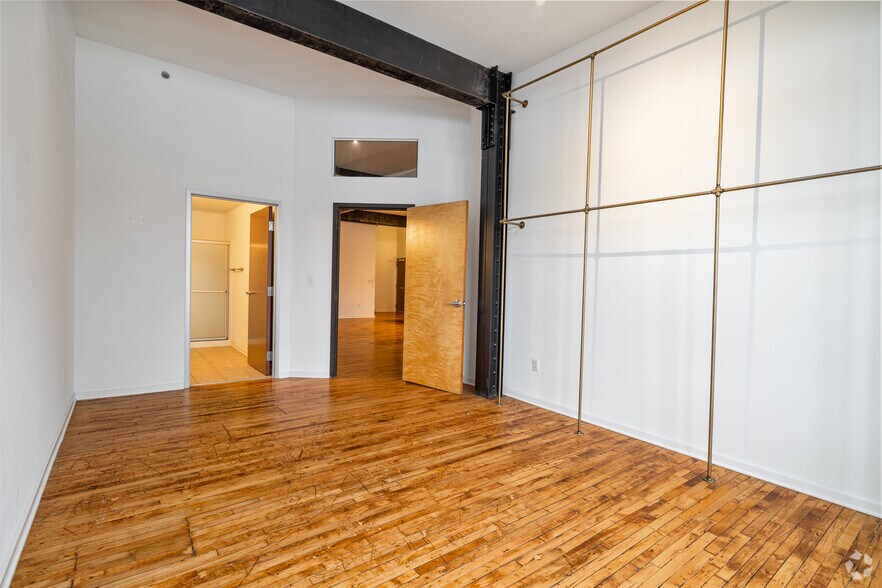 More Photos Of 21 W North St, Akron Apartments For Lease