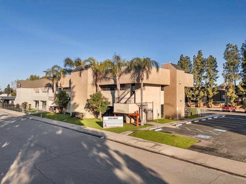 More Photos Of 4600 W American Ave, Bakersfield Office For Sale