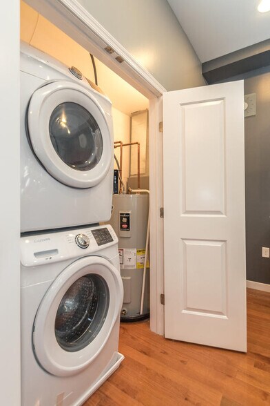 More Photos Of 224-226 N Camac St, Philadelphia Apartments For Sale