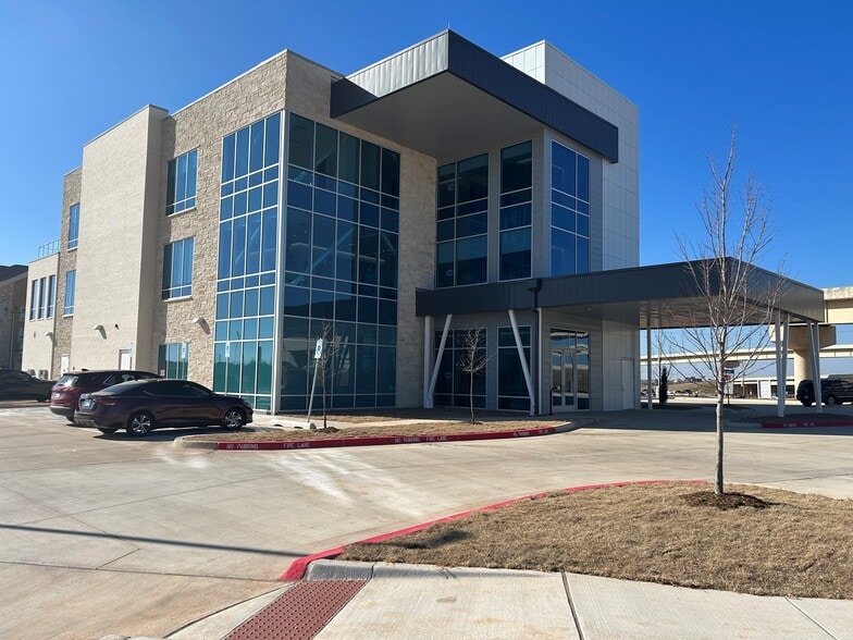 More Photos Of 13601 W Memorial Park Dr, Oklahoma City Medical For Lease