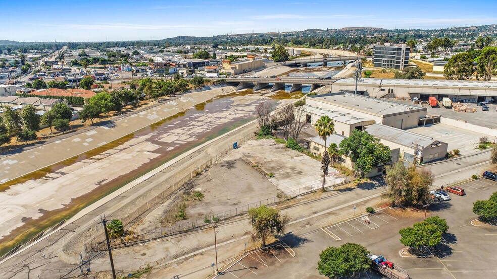 More Photos Of 9240 Whitmore St, El Monte Warehouse For Sale