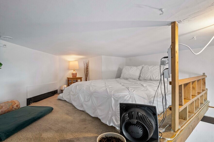 More Photos Of 309 N Pearl St, Ellensburg Storefront Retail Residential For Sale