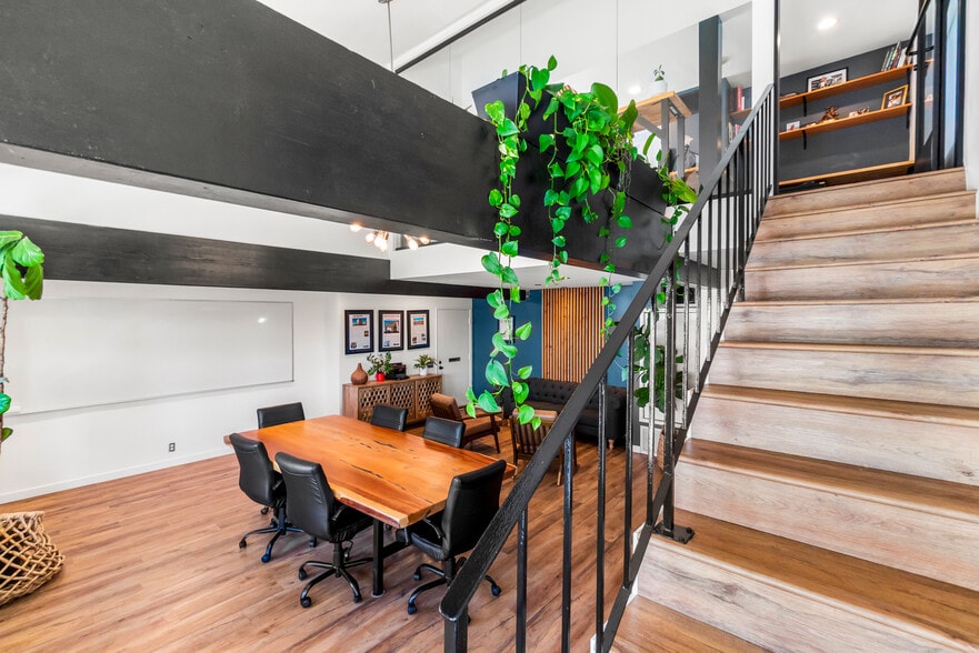 More Photos Of 2734 E Broadway, Long Beach Loft Creative Space For Sale