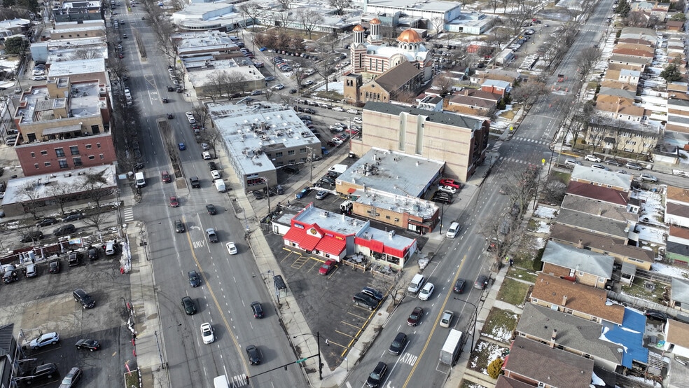 More Photos Of 5731 N Lincoln Ave, Chicago Freestanding For Sale