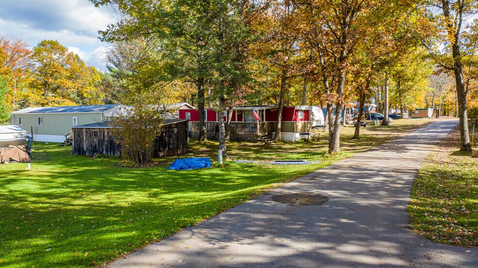 More Photos Of N10120 Parkway Rd, Crivitz Specialty For Sale