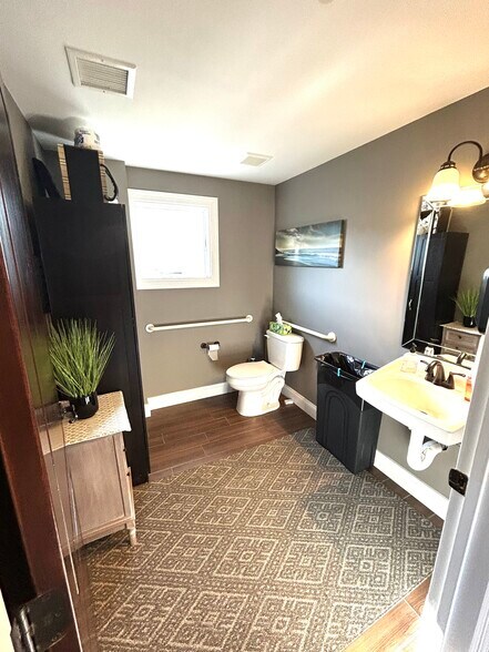 More Photos Of 280 Smithtown Blvd, Nesconset Medical For Sale