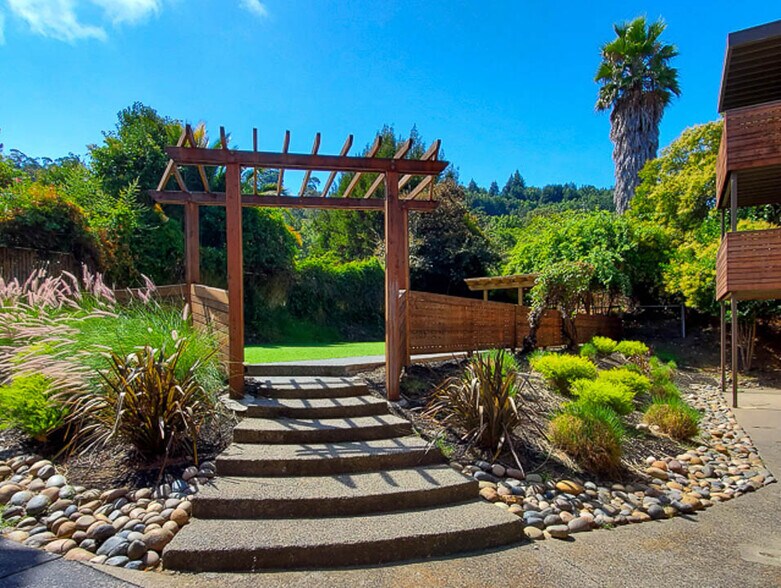 More Photos Of 19 Merrydale Rd, San Rafael Apartments For Sale