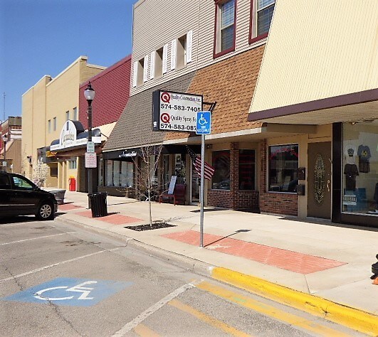 Primary Photo Of 107 N Main St, Monticello Storefront Retail Residential For Sale