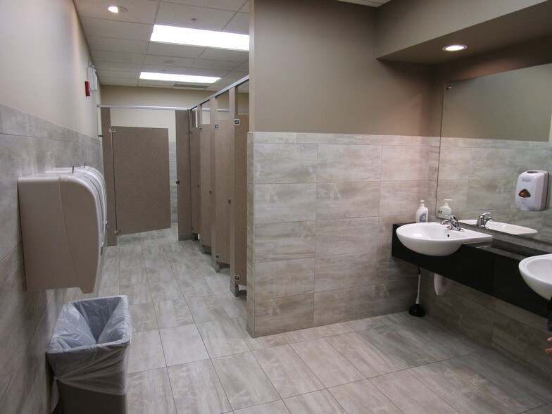 More Photos Of 1901 Kruchten Ct S, Sartell Office For Sale