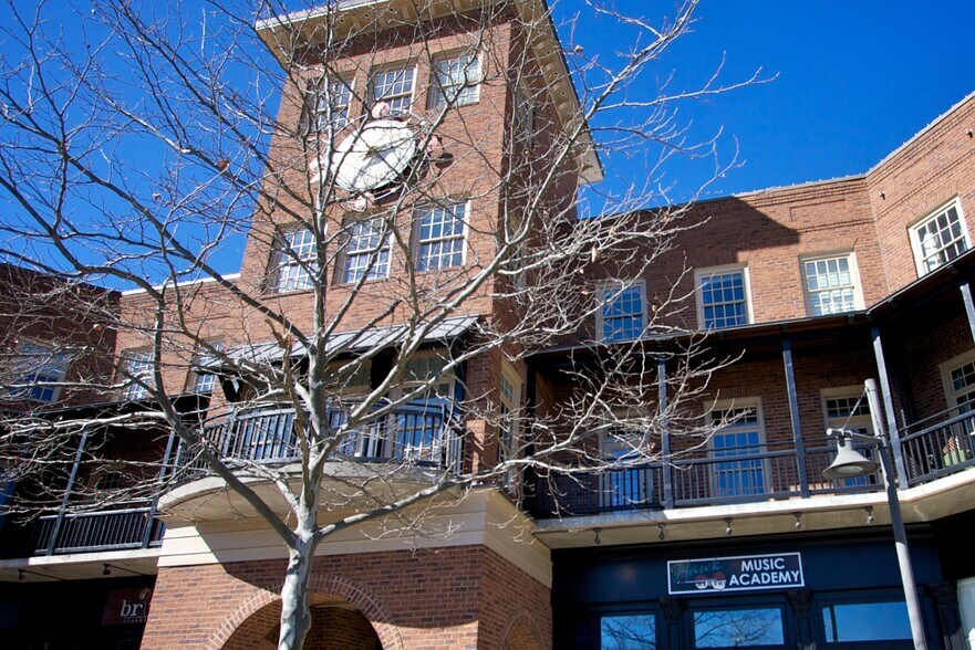 Primary Photo Of 5829 Clarion St, Cumming Business Park For Lease