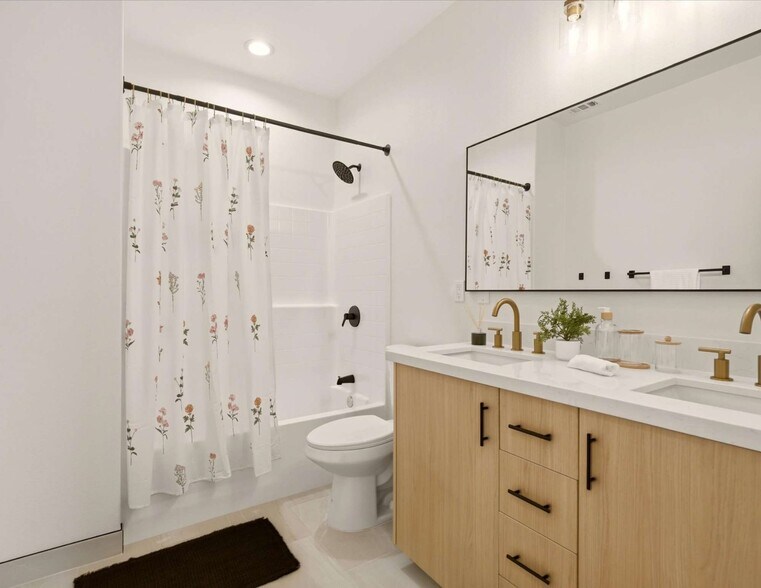 More Photos Of 5824 Persepolis Ct, Riverside Multifamily For Sale
