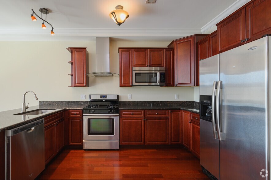 More Photos Of 1 Brown St, Philadelphia Apartments For Lease