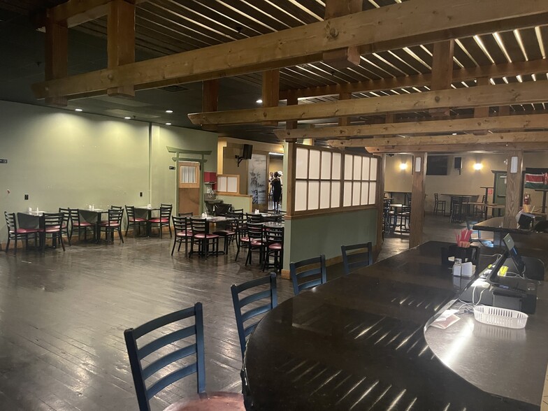 More Photos Of 20 N Raymond Rd, Spokane Restaurant For Sale