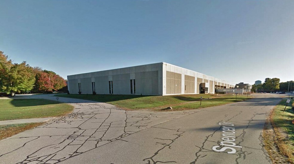 More Photos Of 90 Spencer Dr, Wells Warehouse For Lease