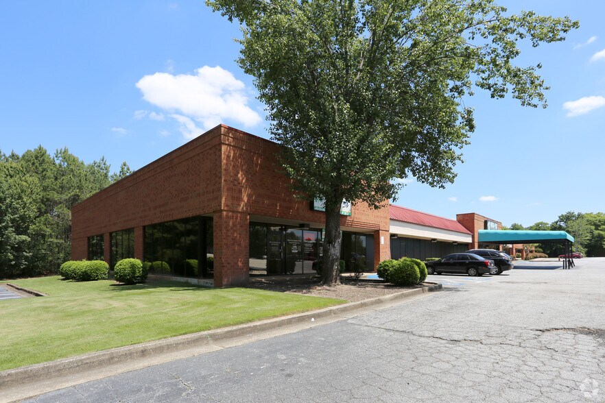 More Photos Of 5495 Old National Hwy, College Park Unknown For Lease