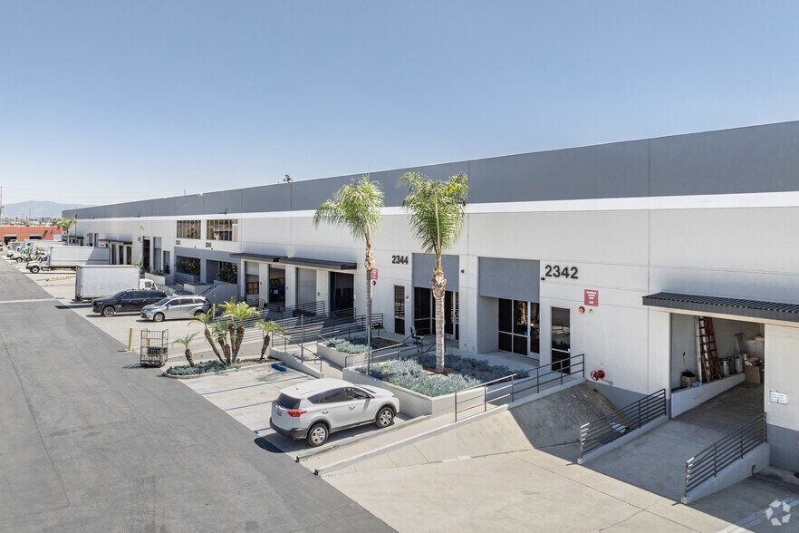 More Photos Of 2340-2386 E Walnut Ave, Fullerton Unknown For Lease