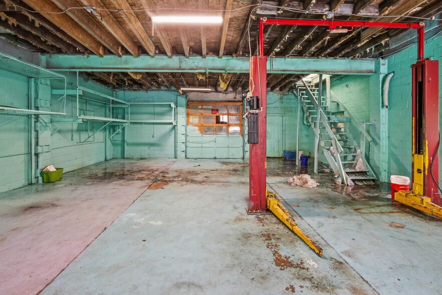More Photos Of 344 Indian Ave, Bridgeton Auto Repair For Sale