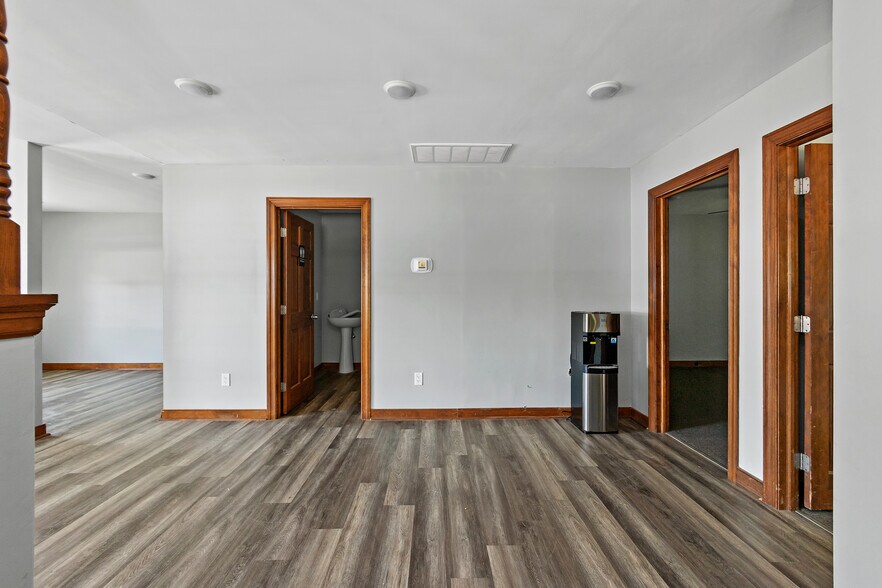 More Photos Of 2425 Portugee Rd, Sandston Warehouse For Sale