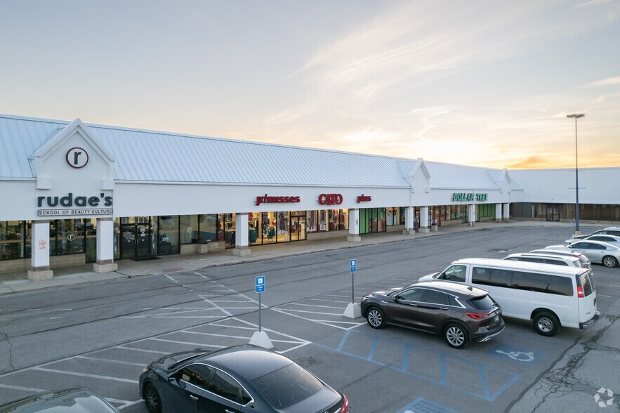 More Photos Of 5315-5329 Coldwater Rd, Fort Wayne Unknown For Lease