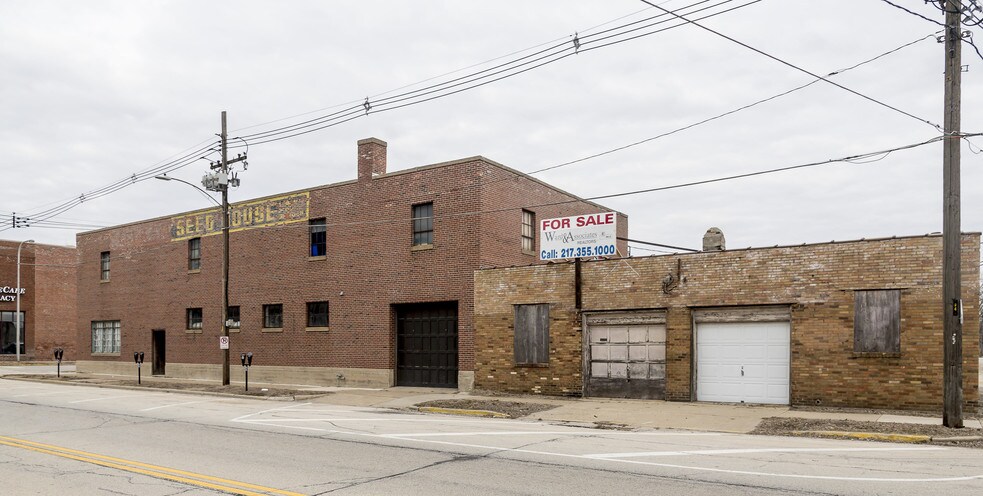 More Photos Of 502 N Hickory St, Champaign Research And Development For Sale
