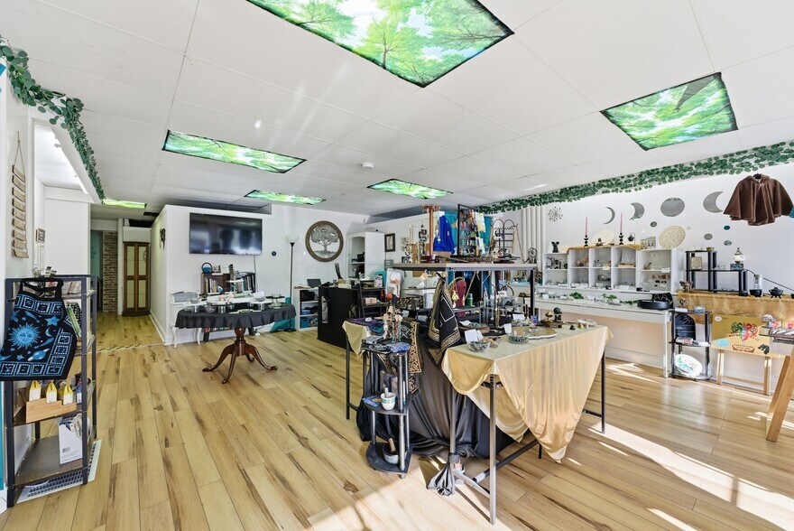 More Photos Of 285-289 East St, Ludlow Apartments For Sale