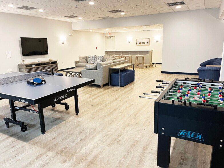 More Photos Of 53 Forest Ave, Old Greenwich Office For Lease